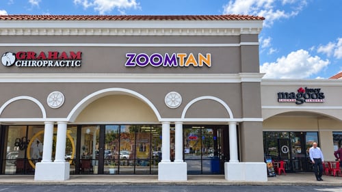 Zoom Tan Store Front in Orlando, FL off of West Sand Lake Rd.
