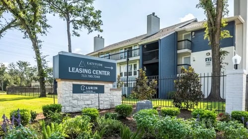 Leasing Center Signage at Latitude 2976, Texas