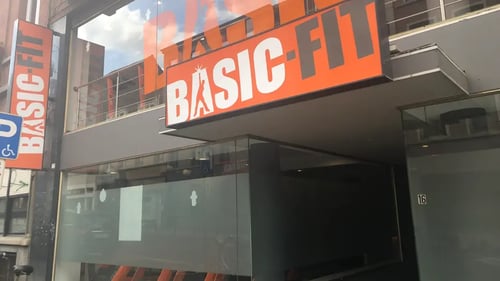 Basic-Fit Brussels Saint-Gilles Barriere - front club outside