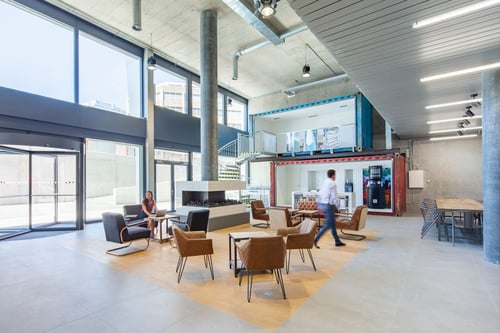 Entrée B du Bâtiment L'Atelier
