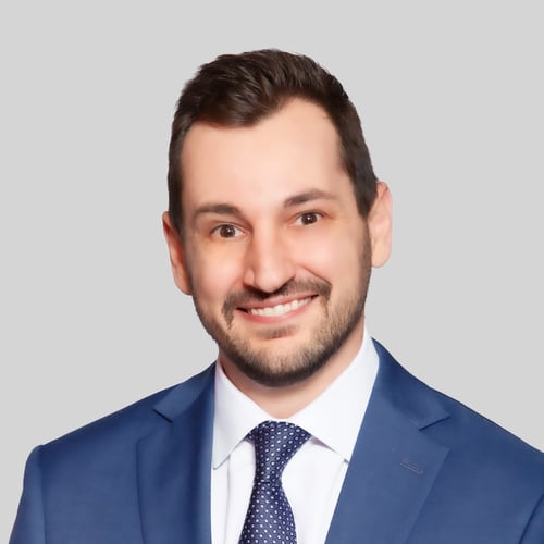 Daniel Vidic headshot