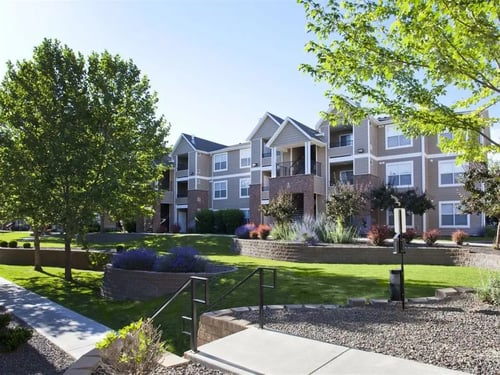 Building Exterior at The Crossings at Chapel Hill Apartments in Pasco, WA 99301