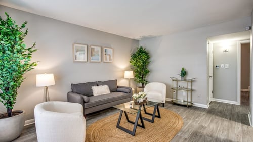 Google Cover Photo at Bellaire Oaks Apartments in Southwest Houston, TX 77096