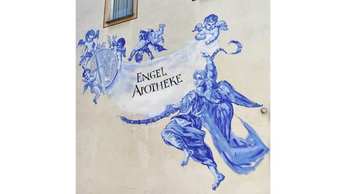 Aussenansicht der Engel-Apotheke