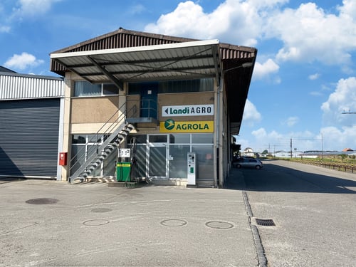 Station AGROLA place de la Gare 14, Avenches
