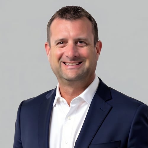 Headshot of Tom Grant, a wealth advisor at Chase