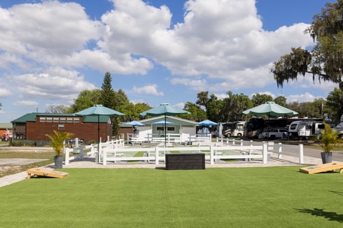 Oak Harbor RV Park in Haines City, FL