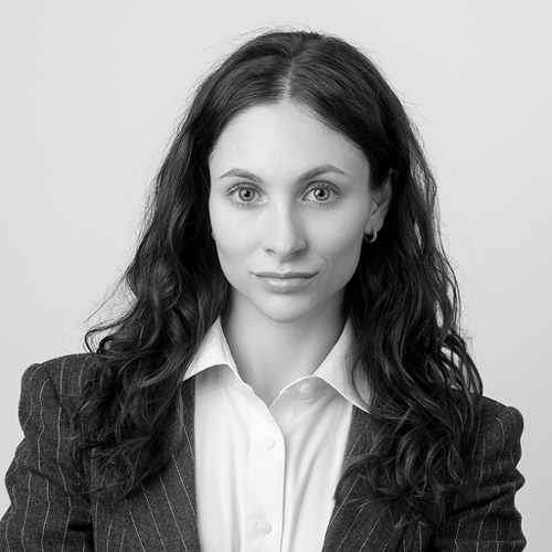 Headshot of Cassie Rosset