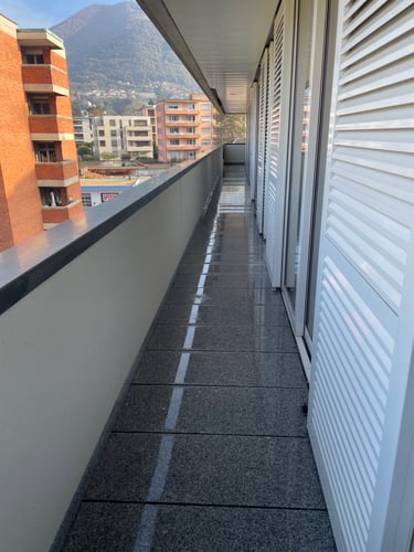 Pulizia profonda balcone