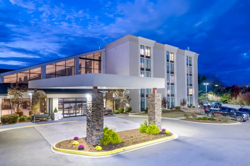 Entrance - Candlewood Suites