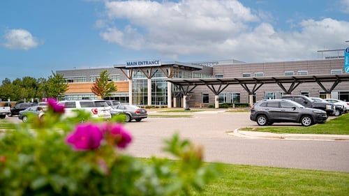 photo of Aspirus Rhinelander Hospital main entrance