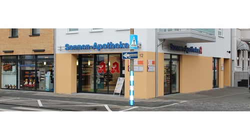 Aussenansicht der Sonnen-Apotheke