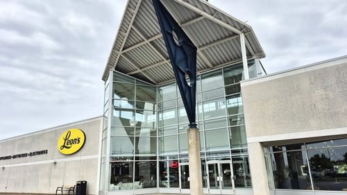 Leon’s Oakville Storefront