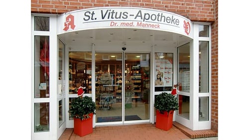 Aussenansicht der St. Vitus-Apotheke