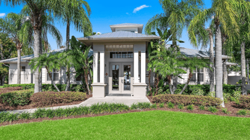 5 bedroom / 5 bath apartment homes