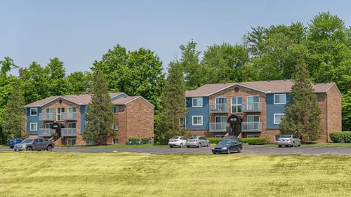 Property Exterior at Timber Glen Apartments, Batavia, OH