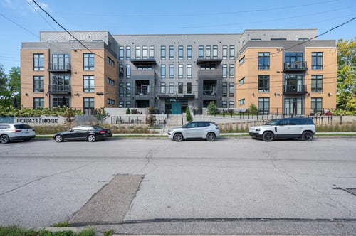 Property Exterior at Four23/Hoge, Cincinnati, Ohio