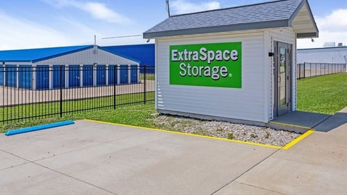 Extra Space Storage