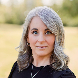 Headshot of Tara Bradley