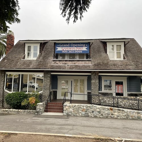 California Smile Dentistry - outside of dentist office