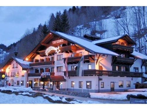 Hotel Taferne 8974 Außenansicht WInter