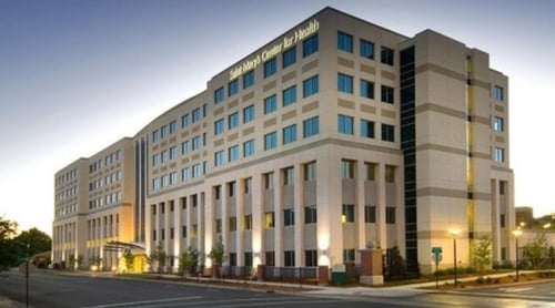 Parkway Athletic Club Reno Downtown — front exterior and parking lot