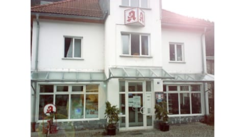 Aussenansicht der Löwen-Apotheke