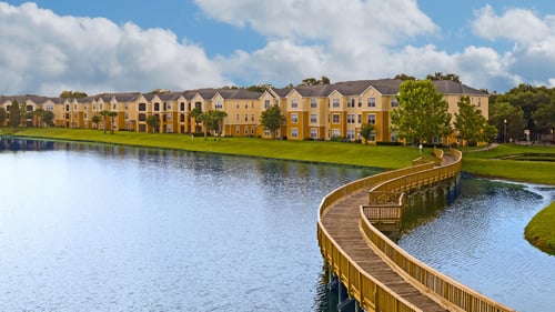 Aluna Largo Apartments