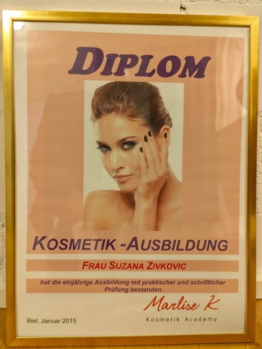 Suzis Nails - Nagelstudio, Nagelpflege, Nageldesign, Kosmetik, Naildesign, Manicure, Fusspflege, 8600 Dübendorf im Kanton Zürich