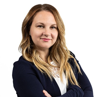 Headshot of Sherri Vieira