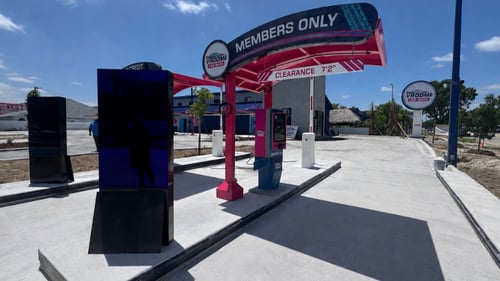 Vroom Car Wash Entrance for Members Only