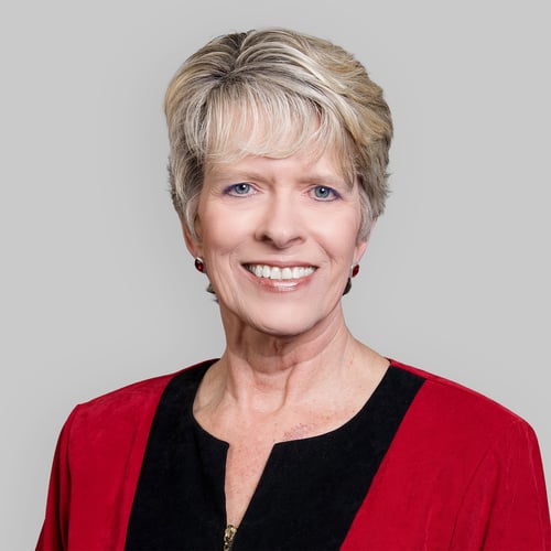 Headshot of Kate Evans, a wealth advisor at Chase