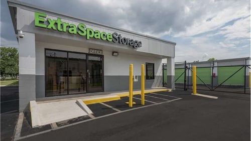 Extra Space Storage