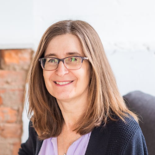 Headshot of Karen Matos.