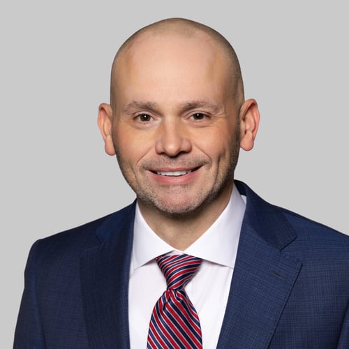 Headshot of James Kolb, a wealth advisor at Chase