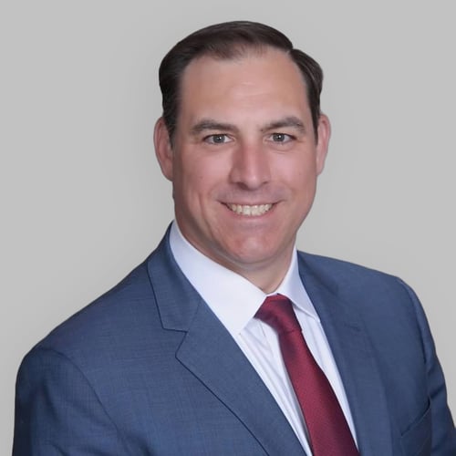 Headshot of Robert E. DiMilia, a wealth advisor at Chase