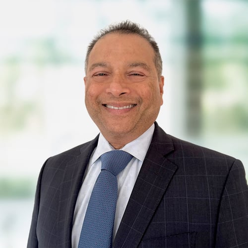 Headshot of Christopher Perera, a wealth advisor at Chase