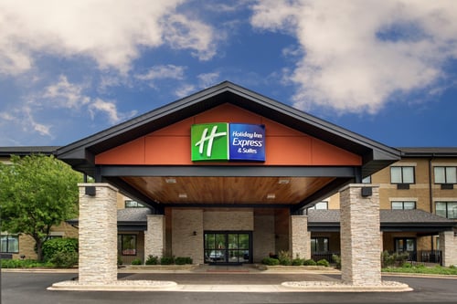 Welcome to Holiday Inn Express & Suites Aurora-Naperville!