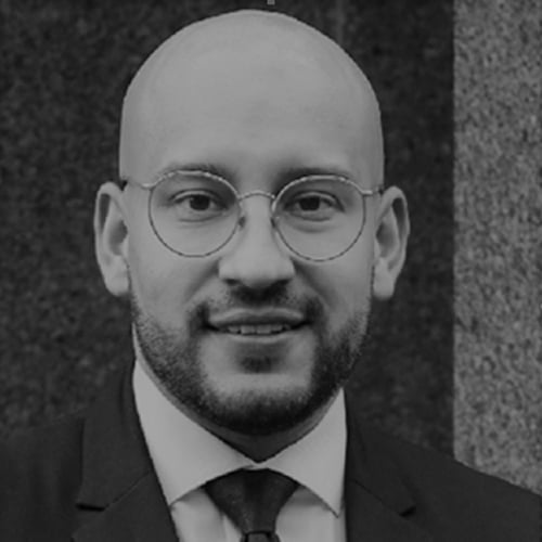 Daniel Vera headshot