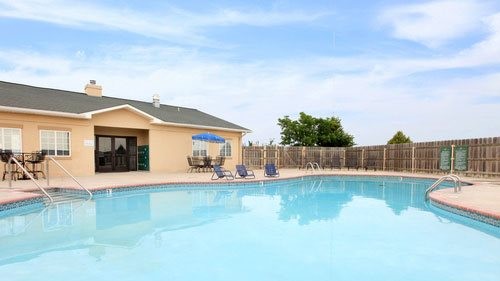 Apache Trace swimming pool