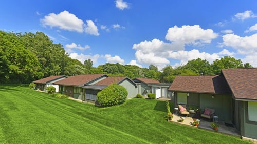 Springbrook Flats Apartments exterior