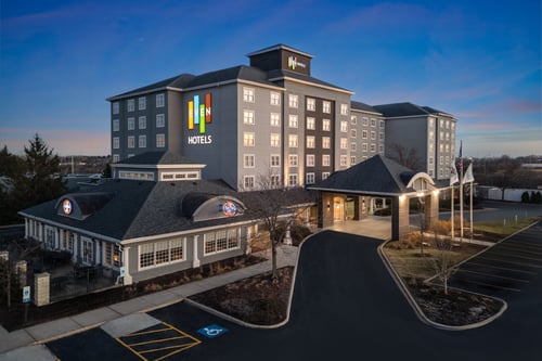 EVEN Hotel Chicago–Tinley Park Convention Center welcomes you.
