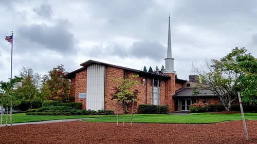 Lakeridge Building of The Church of Jesus Christ of Latter-day Saints in Lake Oswego, Oregon