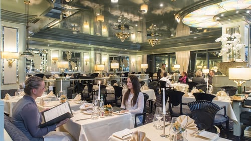 Bistro Bottaccio mit vielen Gästen