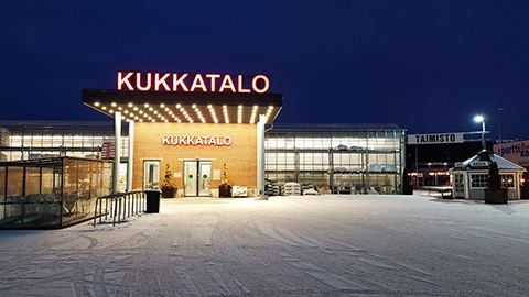 Pirilän Kukkatalo Kaarina Krossi ulkokuva talvella myymälästä