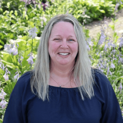 Headshot of Lisa Lapointe