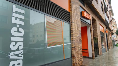 Basic-Fit Gandia Carrer de Benicanena - front club outside