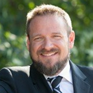 Headshot of Bob Buchanan