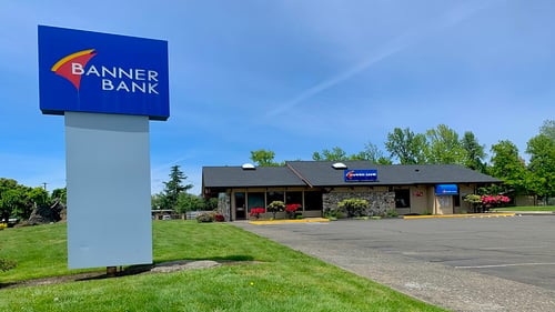 Banner Bank branch in Winston, Oregon.