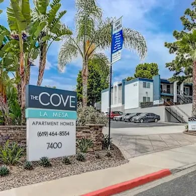 Cove La Mesa | Entrance